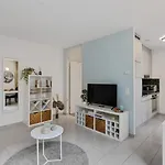 Boutique King Size Bed 700mbps Smart Tv Цюрих