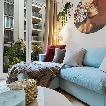 Boutique King Size Bed Ac Free Parking Цюрих
