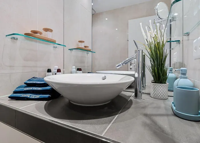 Boutique King Size Bed 700mbps Smart Tv Apartament Zurych